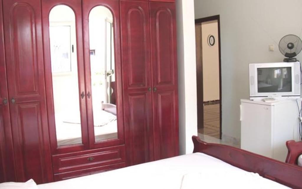 Di Vincenzo Inn Ulcinj Exteriör bild